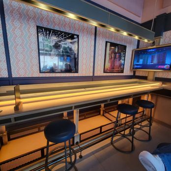 Electric Shuffle - Shuffle board lane - Cocktail Bars Near Me - Chicago, Illinois
