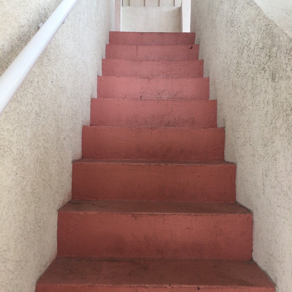 Island Shores Inn - Outside stairwell - Hotels Near Me - Saint Augustine, Florida