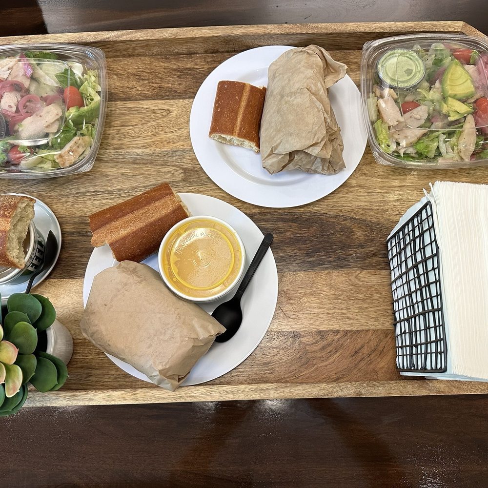 Roam - Lunch from a variety of places - Shared Office Spaces Near Me - Alpharetta, Georgia Roam - Lunch from a variety of places - Shared Office Spaces Near Me - Alpharetta, Georgia