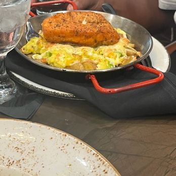 Hovito Ultra Lounge - Salmon scrambler - Lounges Near Me - Indianapolis, Indiana