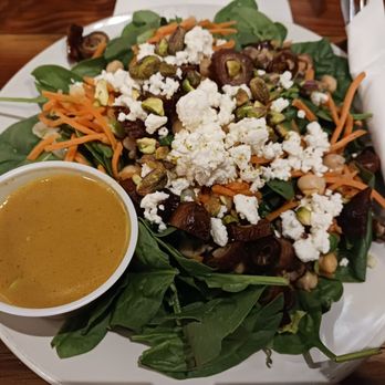 River Rock Roasting Co - Amerikesh" salad with dates, feta, spinach, chickpeas, carrots - Coffee & Tea Near Me - La Verkin, Utah
