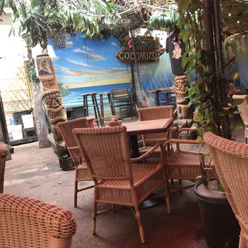 Cuckoo Coconuts Waikiki - Restaurant area - Cocktail Bars Near Me - Honolulu, Hawaii