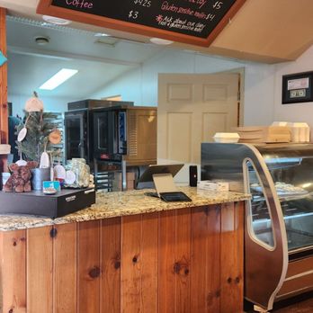Cinnamon's Bakery - Front counter to order all their delicious pastries - Bakeries Near Me - Estes Park, Colorado
