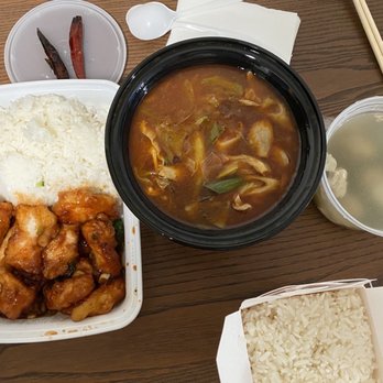Nan Bei Ho - 91. General Tso's Chicken Lunch Special and F17. Pork Intestine, Home Style - Taiwanese Near Me - Bayside, New York Nan Bei Ho - 91. General Tso's Chicken Lunch Special and F17. Pork Intestine, Home Style - Taiwanese Near Me - Bayside, New York