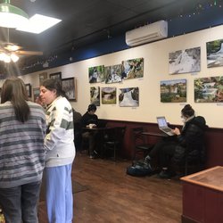 Ooy’s Cafe & Deli - Inside deli