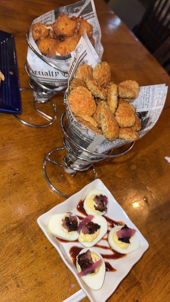 Food from Steelhorse Smokehouse