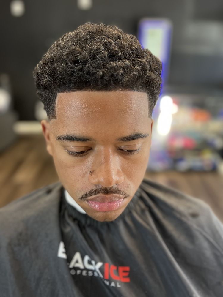 Legends Barber Lounge Logo
