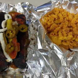 EJ's Gourmet Street Cuisine - Red Hot (w/ my choice of fixins) and Cajun Mac