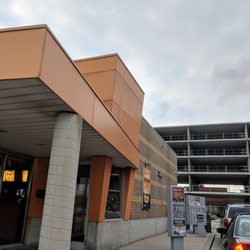 Harvey's - At the drive-thru