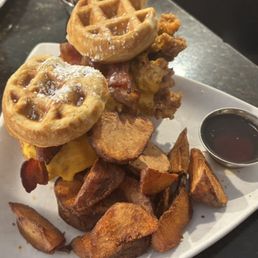 D CHICKEN & WAFFLE SLIDERS (they're huge!) D CHICKEN & WAFFLE SLIDERS (they're huge!)