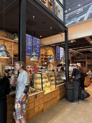 Caffe Nero by null
