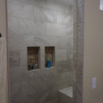 Olson Construction - Tiled walk-in shower with two built-in niches - General Contractors Near Me - La Crosse, Wisconsin Olson Construction - Tiled walk-in shower with two built-in niches - General Contractors Near Me - La Crosse, Wisconsin