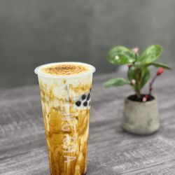 Feng Cha - Creme Brulee Dirty Boba
