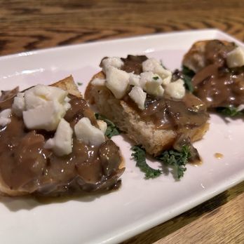 Butcher and Barrel - Focaccia mushroom gravy cheese curds - Steakhouses Near Me - Sacramento, California Butcher and Barrel - Focaccia mushroom gravy cheese curds - Steakhouses Near Me - Sacramento, California