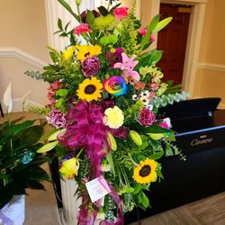 Outlaw's Hall Florist - Perfect!!!