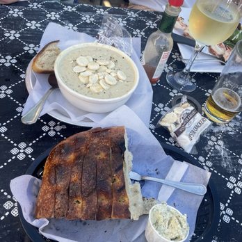 Drayton Harbor Oyster Company - Bread and butter and oyster chowder.  Highly recommended. - Live/Raw Food Near Me - Blaine, Washington