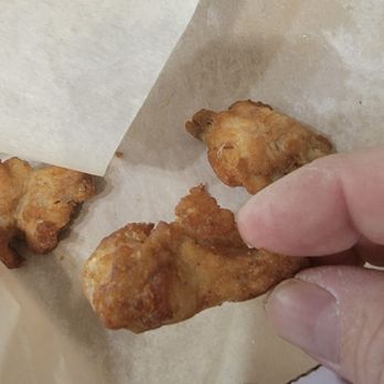 Domino's Pizza - Tiny chicken wings - Pizza Near Me - Lancaster, California