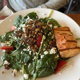 Spinach salad with salmon Spinach salad with salmon