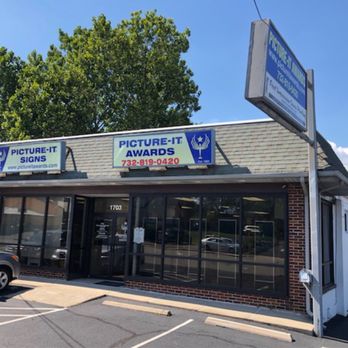 Picture-It Awards - Awards, Signs, Engraving - Trophy Shops Near Me - Edison, New Jersey Picture-It Awards - Awards, Signs, Engraving - Trophy Shops Near Me - Edison, New Jersey