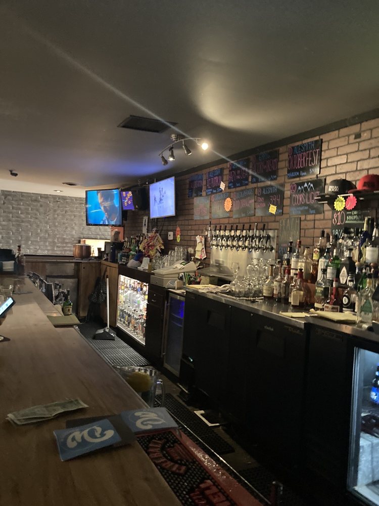 THE BREAK ROOM Updated October 2024 76 Photos & 96 Reviews 4365