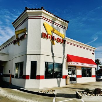 In-N-Out Burger - Burgers Near Me - Modesto, California