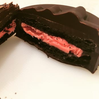 Choco le'a - Peppermint Oreo for Christmas - Chocolatiers & Shops Near Me - Honolulu, Hawaii Choco le'a - Peppermint Oreo for Christmas - Chocolatiers & Shops Near Me - Honolulu, Hawaii