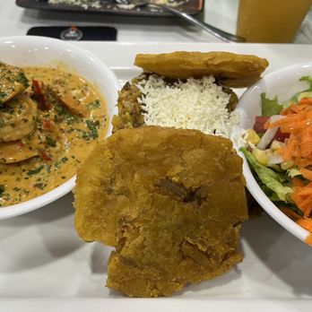 Ñaños593 Restaurant & Grill - Latin American Near Me - Weehawken, New Jersey