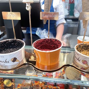 Venchi - You are able to choose to have these chocolates in your cup if you want. - Gelato Near Me - Santa Clara, California