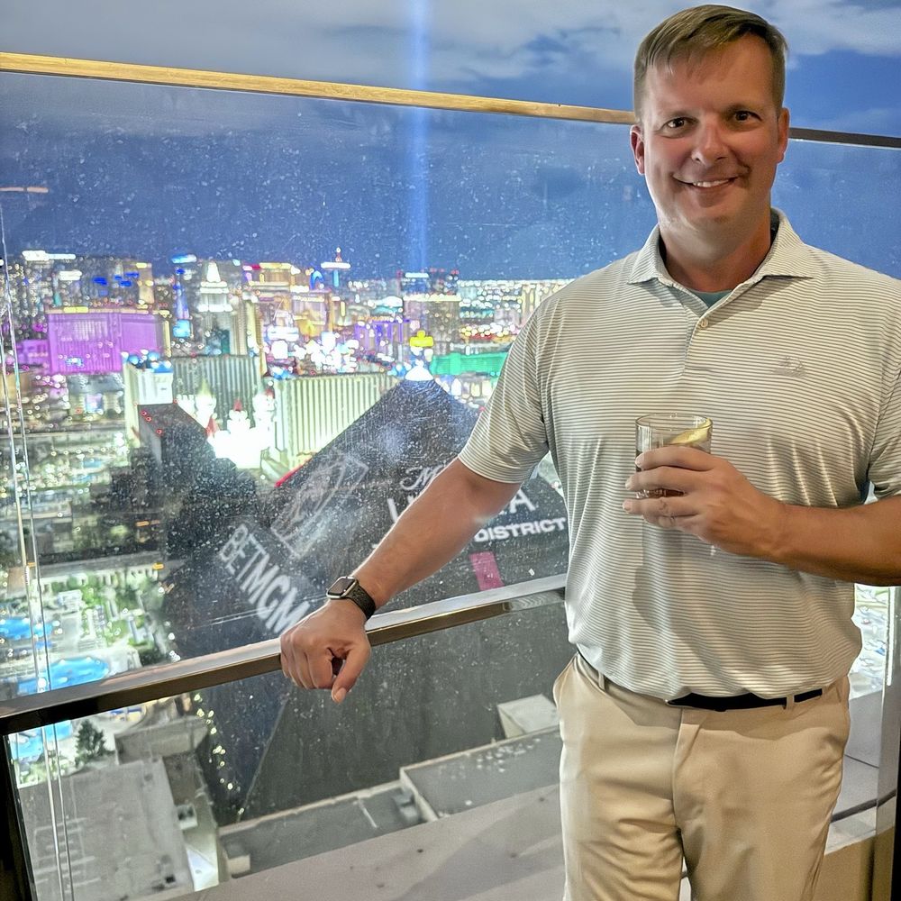 Skyfall Panoramic Bar & Lounge - Cocktail Bars Near Me - Las Vegas, Nevada Skyfall Panoramic Bar & Lounge - Cocktail Bars Near Me - Las Vegas, Nevada