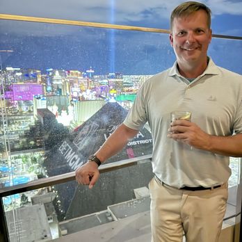 Skyfall Panoramic Bar & Lounge - Cocktail Bars Near Me - Las Vegas, Nevada