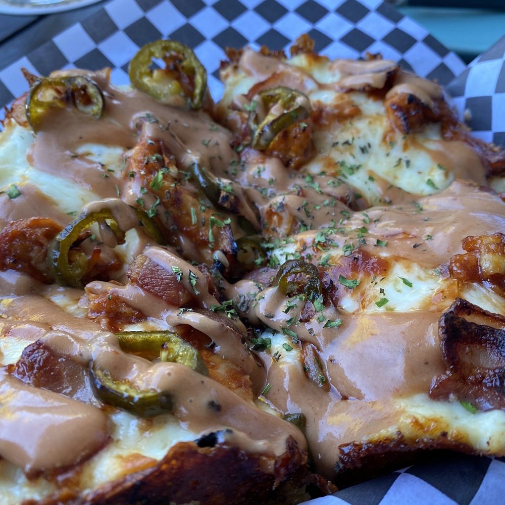 Lazy Days Brewing - Most Interesting BBQ Chicken Pizza - Breweries Near Me - Beaverton, Oregon Lazy Days Brewing - Most Interesting BBQ Chicken Pizza - Breweries Near Me - Beaverton, Oregon