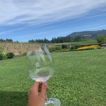 Beacon Hill Winery & Vineyard - Wine Tasting Room Near Me - Gaston, Oregon Beacon Hill Winery & Vineyard - Wine Tasting Room Near Me - Gaston, Oregon