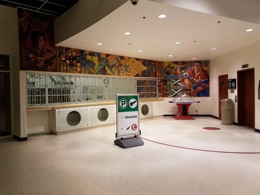 Montreal Forum by null