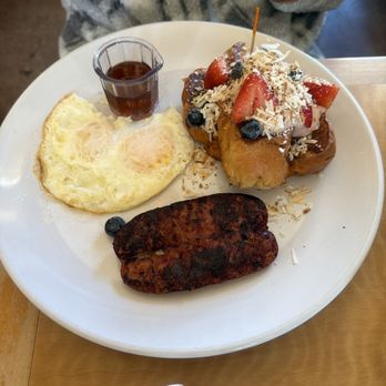 Cafe M - Coconut French toast - Breakfast & Brunch Near Me - Berkeley, California