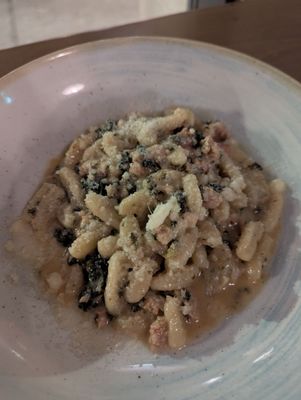 HEIST Restaurant + Wine Club by null