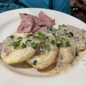 Magnolia Cafe - Biscuits and gravy - Breakfast & Brunch Near Me - Wichita, Kansas Magnolia Cafe - Biscuits and gravy - Breakfast & Brunch Near Me - Wichita, Kansas