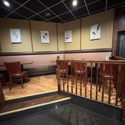 Inaka Sushi and Hibachi Chesapeake - Nice dining area