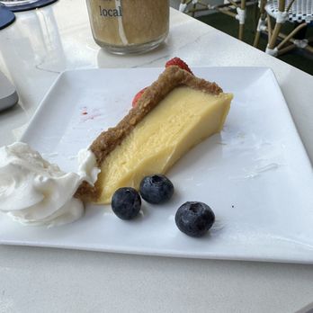 The 239 Naples - Delicious, only issue was the little clear plastic piece on the right side of the pie. Need to focus to see, but it's there. - American Near Me - Naples, Florida