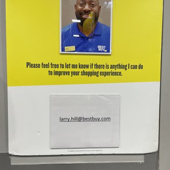 Best Buy Willowbrook - This is the GM that walked away from me and then banned me from the store - Electronics Near Me - Houston, Texas