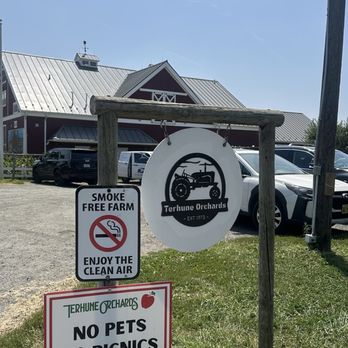 Terhune Orchards - Signs - Fruits & Veggies Near Me - Princeton, New Jersey Terhune Orchards - Signs - Fruits & Veggies Near Me - Princeton, New Jersey