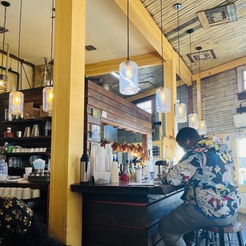 Toast - You can sit at bar or tables. - Breakfast & Brunch Near Me - New Orleans, Louisiana Toast - You can sit at bar or tables. - Breakfast & Brunch Near Me - New Orleans, Louisiana