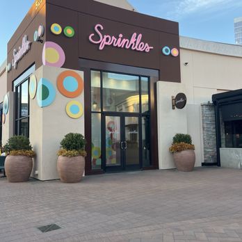 Sprinkles - Irvine - Bakeries Near Me - Irvine, California