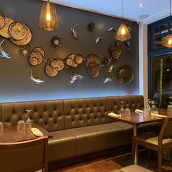 Chayada Thai Cuisine - Dining area at front of the restaurant.