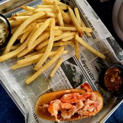 Mystic Lobster Roll - Connecticut lobster roll
