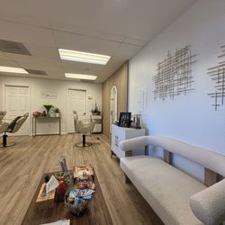 Mona’s Threading N Skincare