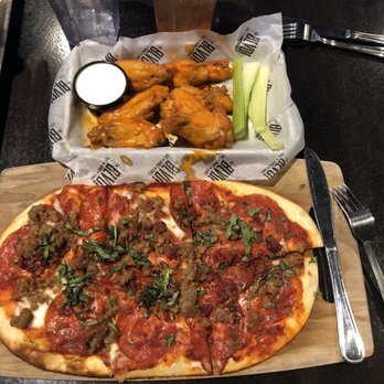 The BLVD - Spicy pigs pizza and buffalo wings - Bars Near Me - Bakersfield, California The BLVD - Spicy pigs pizza and buffalo wings - Bars Near Me - Bakersfield, California
