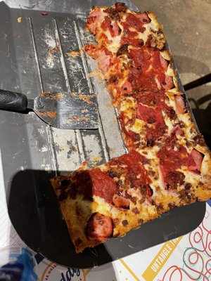Buddy's Pizza by null