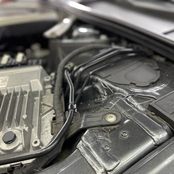 Wok's Detailing - Full Engine Detail on a 2018 Audi S4
Our engine detailing service can help make your engine sparkle again. - Auto Detailing Near Me Wok's Detailing - Full Engine Detail on a 2018 Audi S4
Our engine detailing service can help make your engine sparkle again. - Auto Detailing Near Me