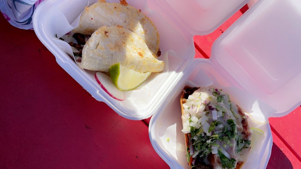 Birrieria Carlos  — Mexican restaurant in Happy valley