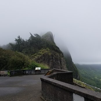 Nu'uanu Pali State Park - Very windy and up in the clouds - Landmarks & Historical Buildings Near Me - Honolulu, Hawaii Nu'uanu Pali State Park - Very windy and up in the clouds - Landmarks & Historical Buildings Near Me - Honolulu, Hawaii
